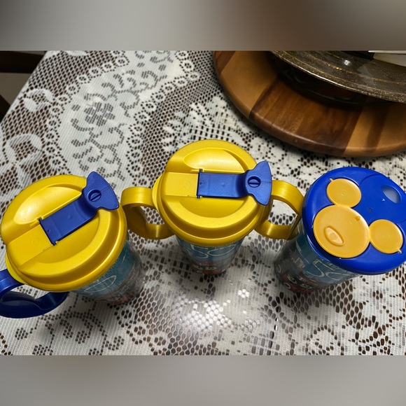 5 Disney 50th Anniversary Celebration travel mugs - Picture 2 of 10